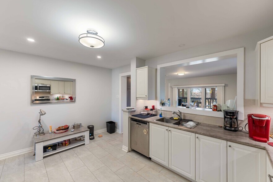 More Photos Of 732 Morin St, Ottawa Apartments For Sale