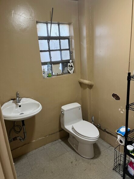 More Photos Of 5801-5817 Mission St, San Francisco Apartments For Lease