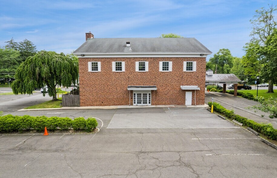 More Photos Of 855 Mountain Ave, Mountainside Bank For Sale