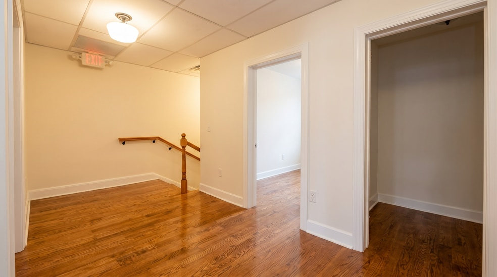 More Photos Of 131 E Hargett St, Raleigh Office For Lease