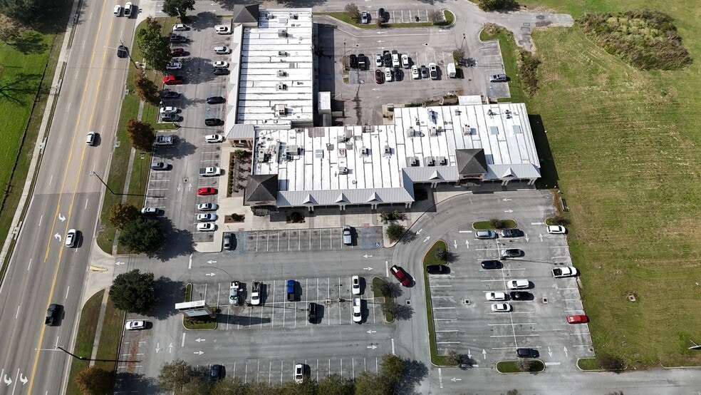 More Photos Of 921 Cedar Lake Rd, Biloxi General Retail For Sale