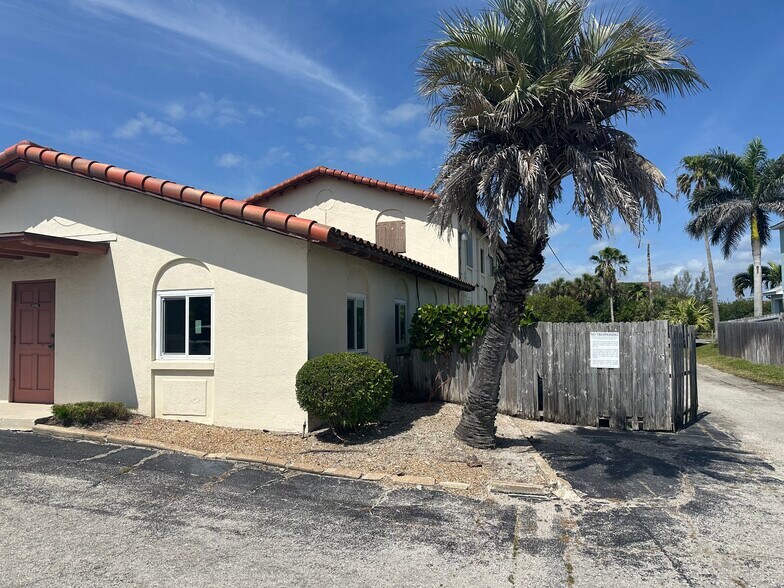 More Photos Of 465 Minutemen Cswy, Cocoa Beach Medical For Sale