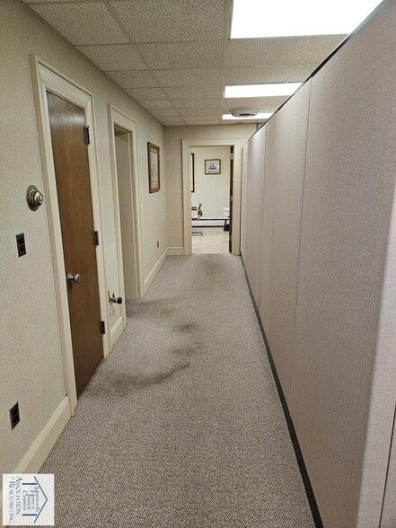 More Photos Of 2611 Riverside Dr, Bassett Office For Sale