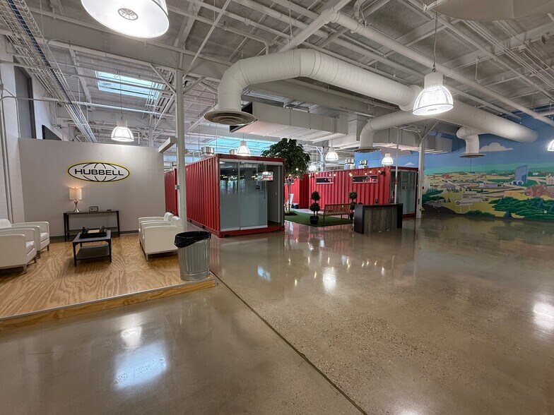 More Photos Of 50 Tower Ln, Avon Light Manufacturing For Sale