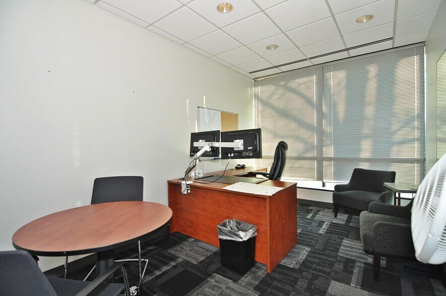More Photos Of 1892 Preston White Dr, Reston Medical For Lease