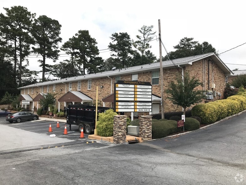 Primary Photo Of 3646 Chamblee Tucker Rd, Atlanta Medical For Lease