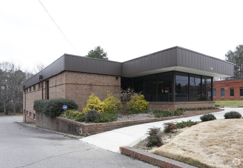 Primary Photo Of 136 Carbonton Rd, Sanford Office For Lease