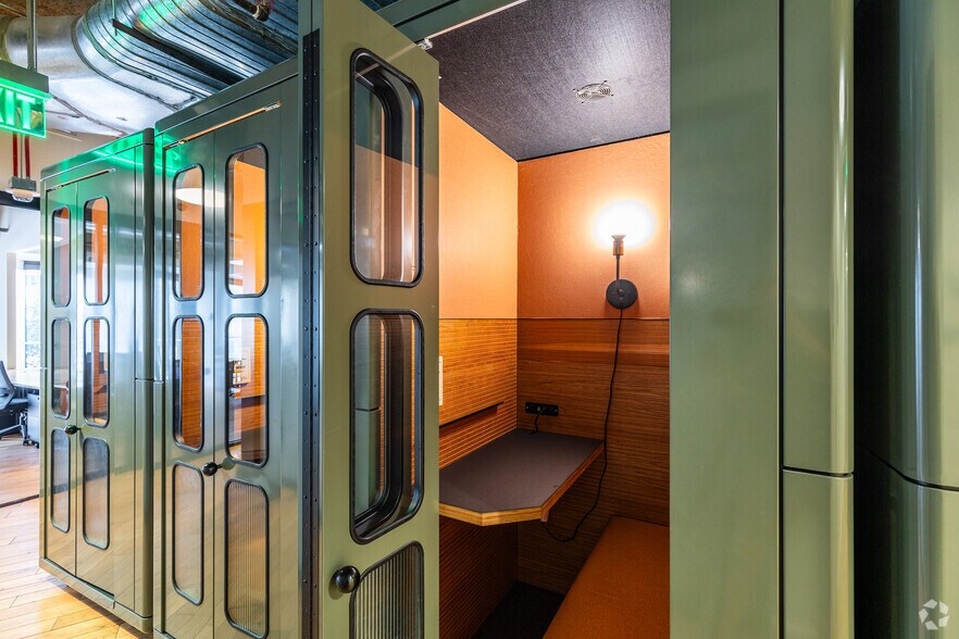 More Photos Of 201 Spear St, San Francisco Coworking Space