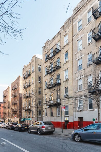 More Photos Of 550 W 180th St, New York Apartments For Sale