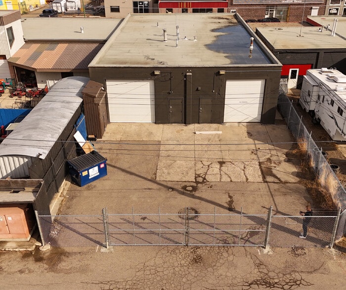 More Photos Of 242 12B St N, Lethbridge Warehouse For Sale