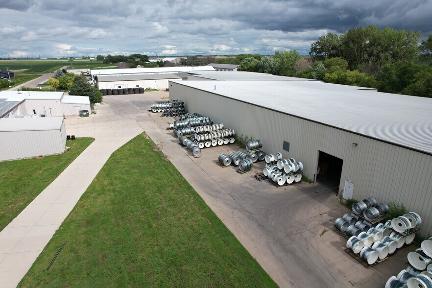 More Photos Of 26378 289th Pl, Adel Manufacturing For Sale