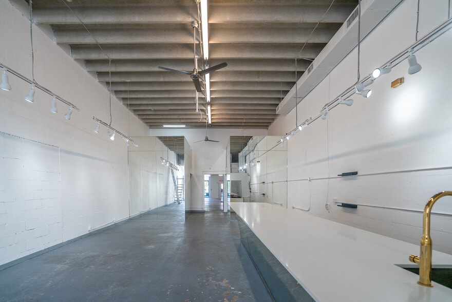 More Photos Of 363-367 NE 61st St, Miami Loft Creative Space For Lease