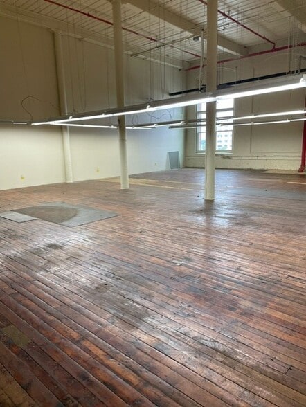 More Photos Of 75 David St, New Bedford Manufacturing For Lease