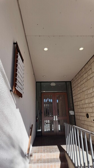 More Photos Of 741 Water St, Kerrville Loft Creative Space For Lease