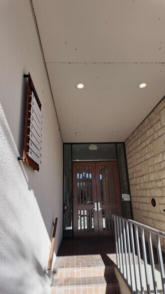 More Photos Of 741 Water St, Kerrville Office For Lease