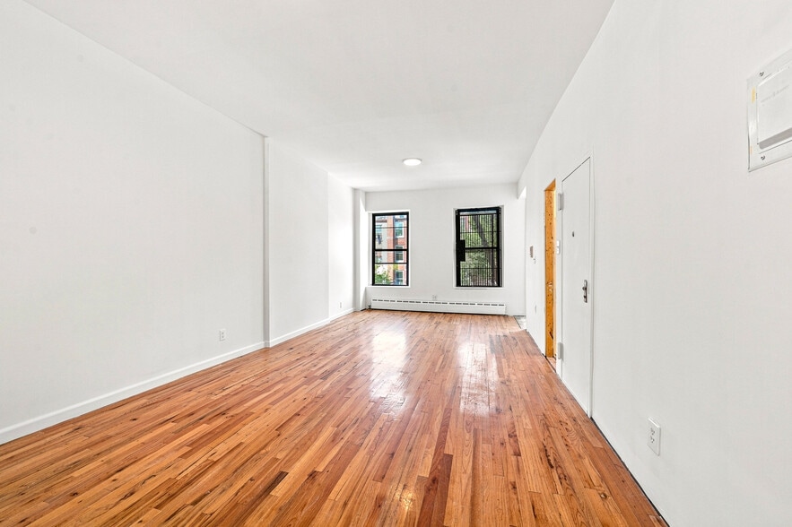 More Photos Of 117 President St, Brooklyn Apartments For Sale