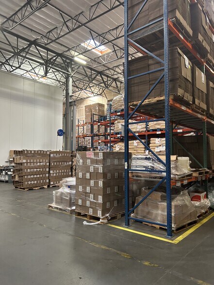 More Photos Of 2735 Cactus Rd, San Diego Warehouse For Lease