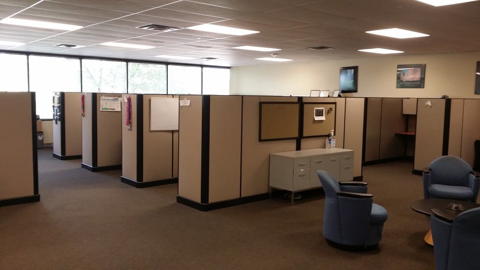 More Photos Of 150 W John Carpenter Fwy, Irving Office For Lease