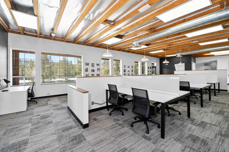 More Photos Of 12010 Donner Pass Rd, Truckee Office For Sale