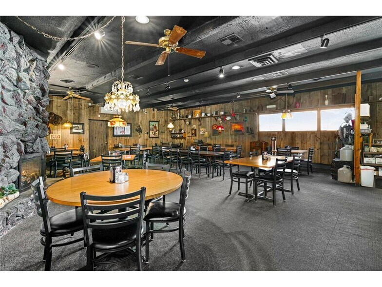 More Photos Of 4654 County Highway 61 hwy, Moose Lake Specialty For Sale