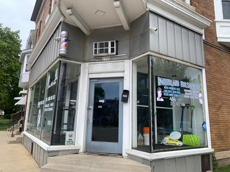 More Photos Of 2900 W Arthur Ave, Milwaukee Storefront Retail Residential For Sale