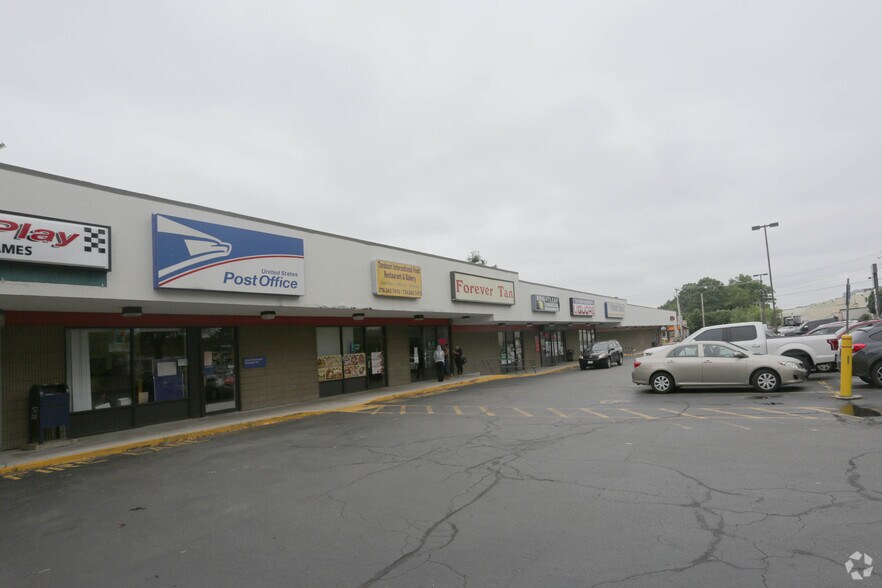 More Photos Of 560 Lincoln St, Worcester General Retail For Lease