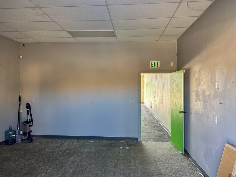 More Photos Of 57930-58132 29 Palms Hwy, Yucca Valley Unknown For Lease