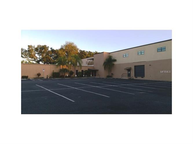 More Photos Of 30798 US Highway 19 N, Palm Harbor Warehouse For Lease