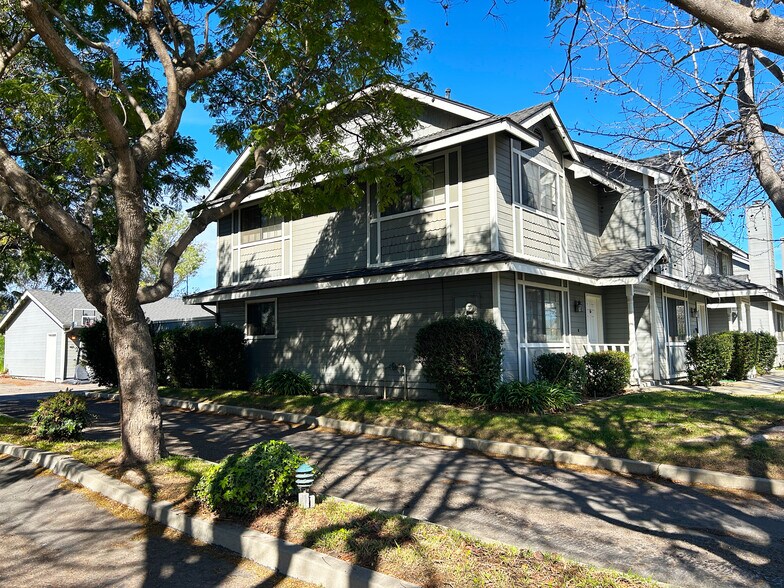 More Photos Of 409-415 Tiffany Dr, Santa Maria Apartments For Sale