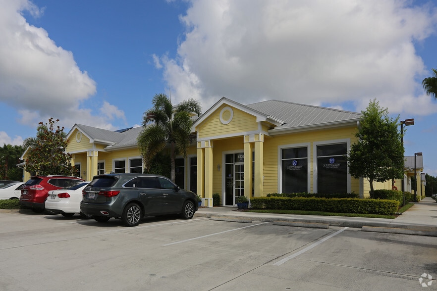 Primary Photo Of 1237 SE Indian St, Stuart Light Distribution For Sale