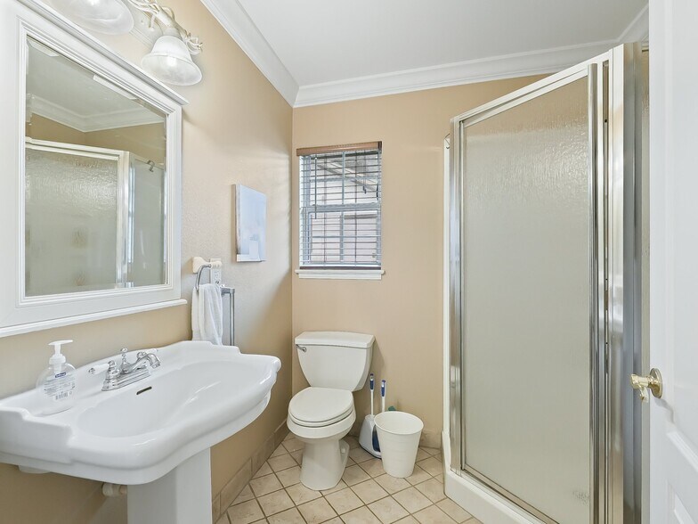 More Photos Of 12730 E Highway 25, Ocklawaha Specialty For Sale