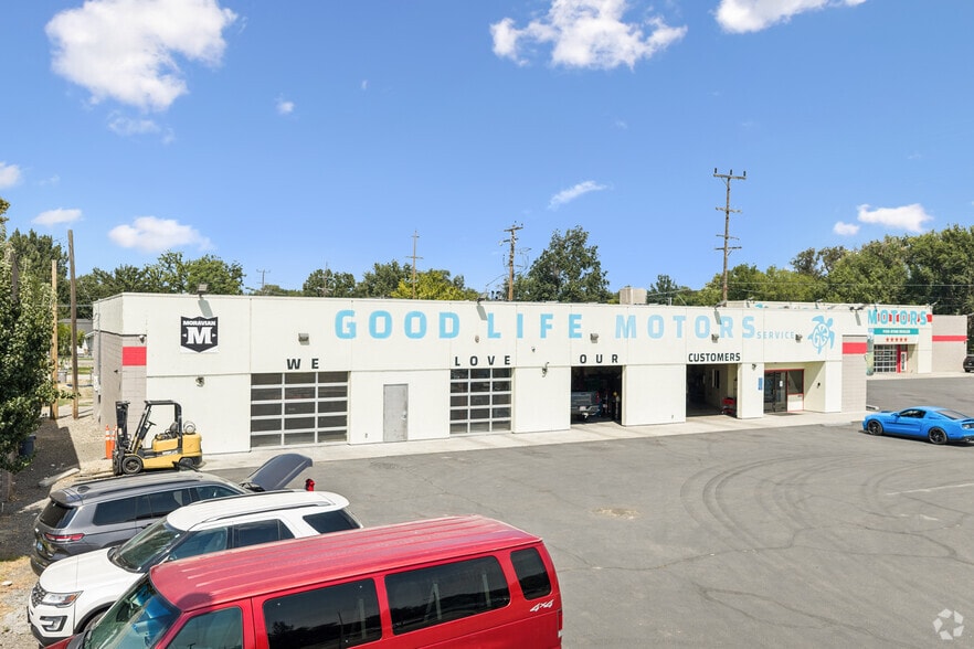 More Photos Of 221 11th Ave N, Nampa Auto Repair For Sale