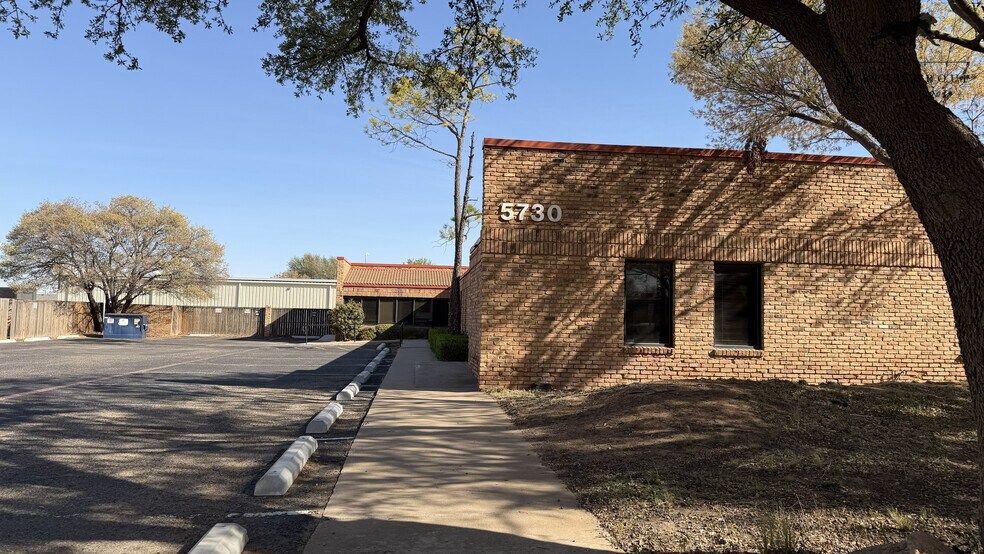 More Photos Of 5730 66th St, Lubbock Medical For Sale