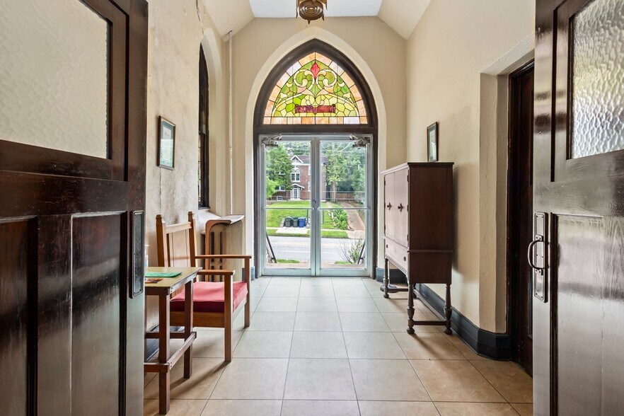 More Photos Of 1517 McCausland Ave, Saint Louis Specialty For Sale