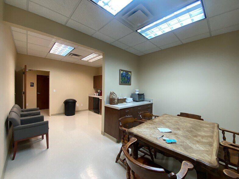 More Photos Of 725 N Ashley Ridge Loop, Shreveport Medical For Lease
