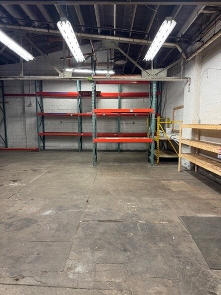 More Photos Of 1024 Garson Ave, Rochester Light Manufacturing For Sale