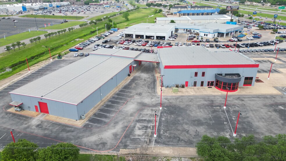 More Photos Of 1902 E Central Texas Expy, Killeen Auto Dealership For Lease