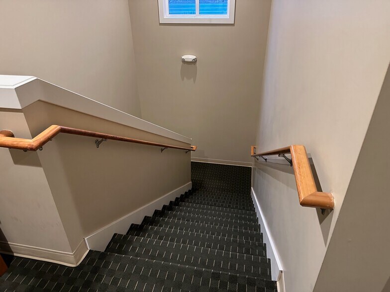 More Photos Of 8105 Birch Bay Square St, Blaine Office For Lease