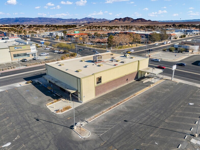 More Photos Of 101 W Ridgecrest Blvd, Ridgecrest Bank For Lease