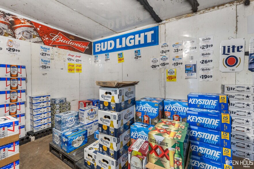 More Photos Of 18847 US-281, Windthorst Storefront Retail Office For Sale