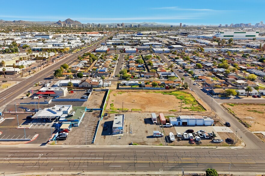 More Photos Of 2807 N 35th Ave, Phoenix Convenience Store For Sale