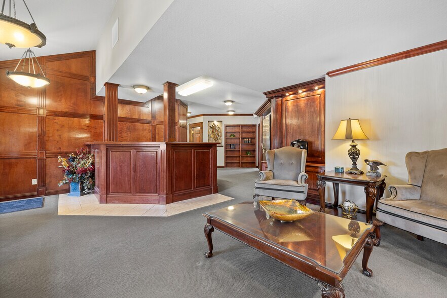 More Photos Of 601 West Blvd, Rapid City Office For Lease