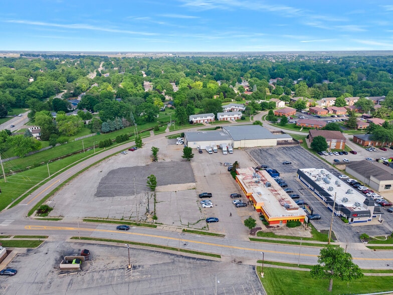 More Photos Of 704 S Eldorado Rd, Bloomington Land For Sale