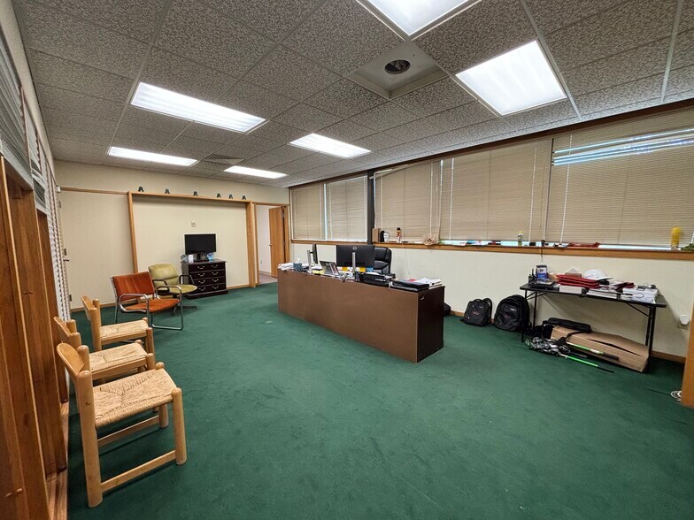 More Photos Of 4419 Ardmore Ave, Fort Wayne Office For Lease