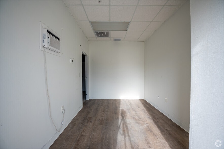 Photo of 1st Floor Ste 6