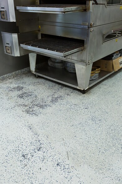 More Photos Of 1140 Kermit St, Plainview Restaurant For Sale