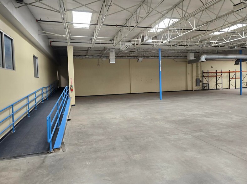 More Photos Of 11330 James Watt Dr, El Paso Showroom For Lease