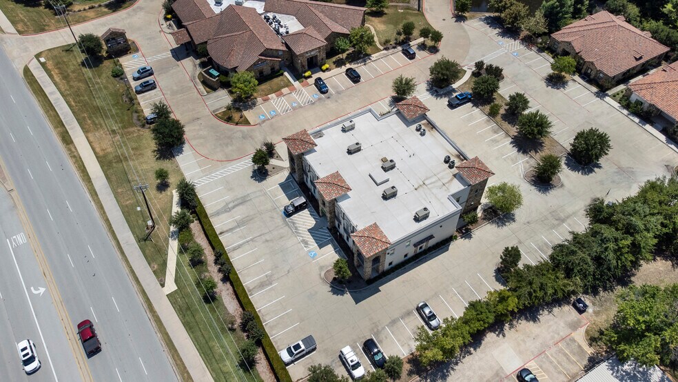 More Photos Of 351 W Southlake Blvd, Southlake Medical For Sale
