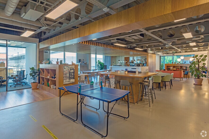 More Photos Of 1 Concourse Way, Sheffield Coworking Space