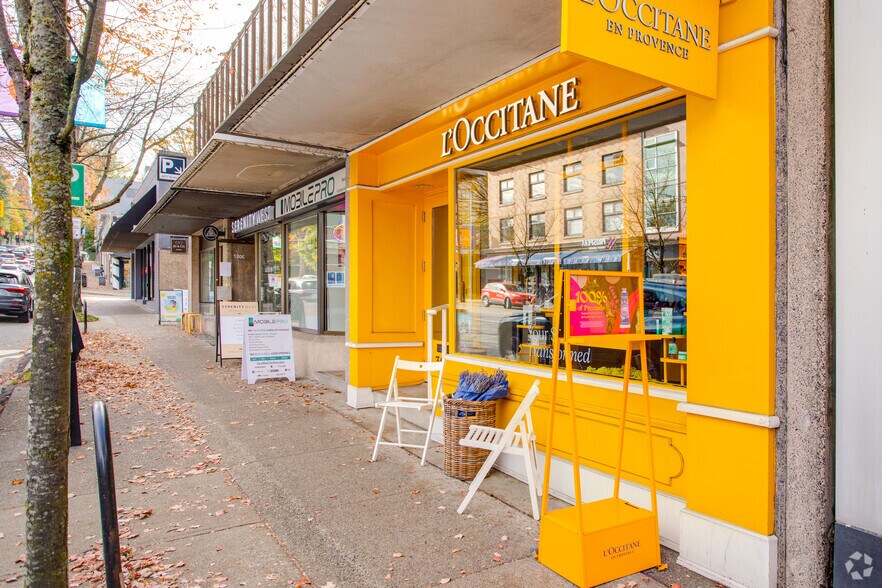 More Photos Of 3051-3077 Granville St, Vancouver Storefront Retail Office For Lease